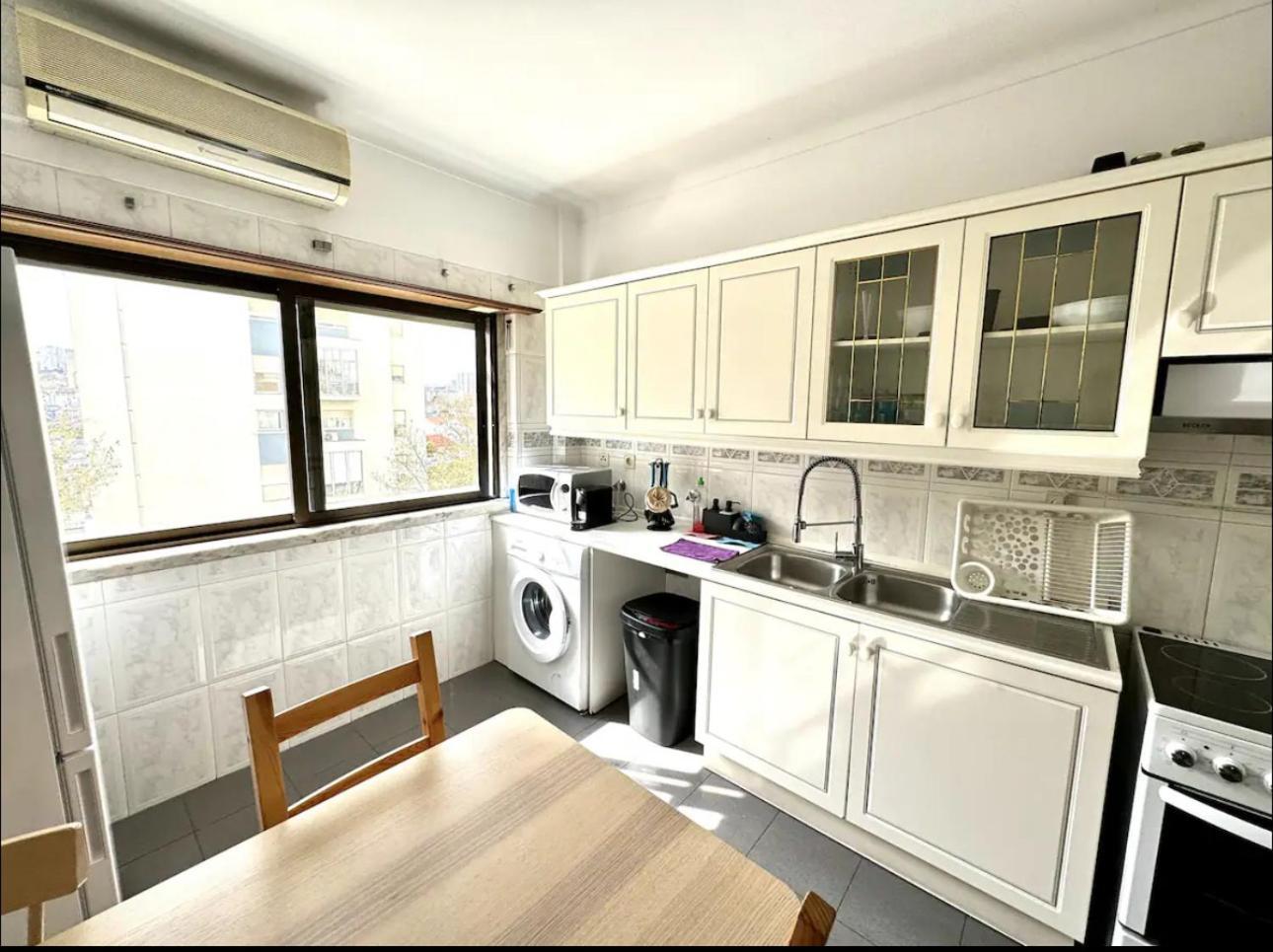 Airport And Bus Station Home Lisbon Luaran gambar