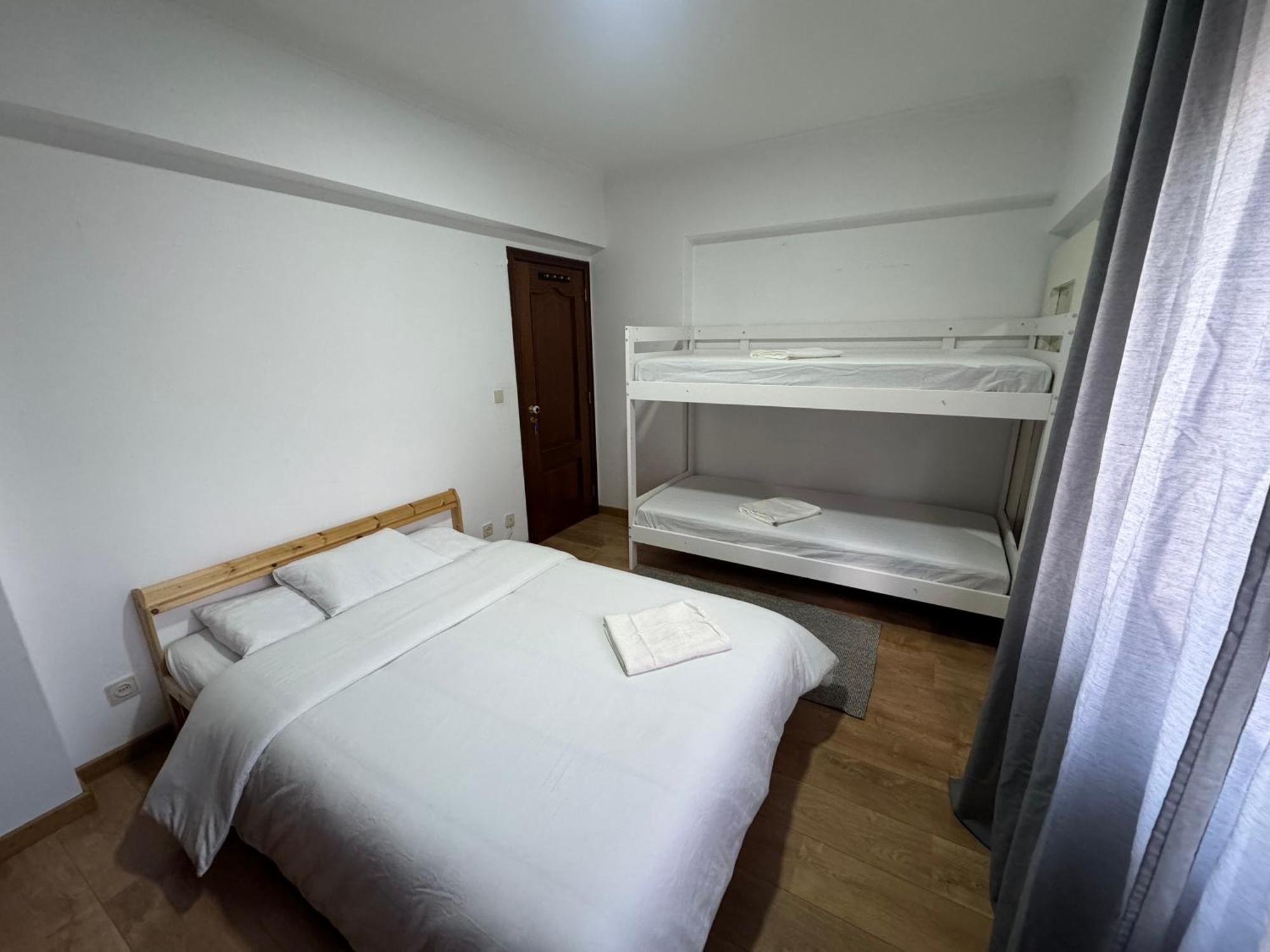 Airport And Bus Station Home Lisbon Bilik gambar