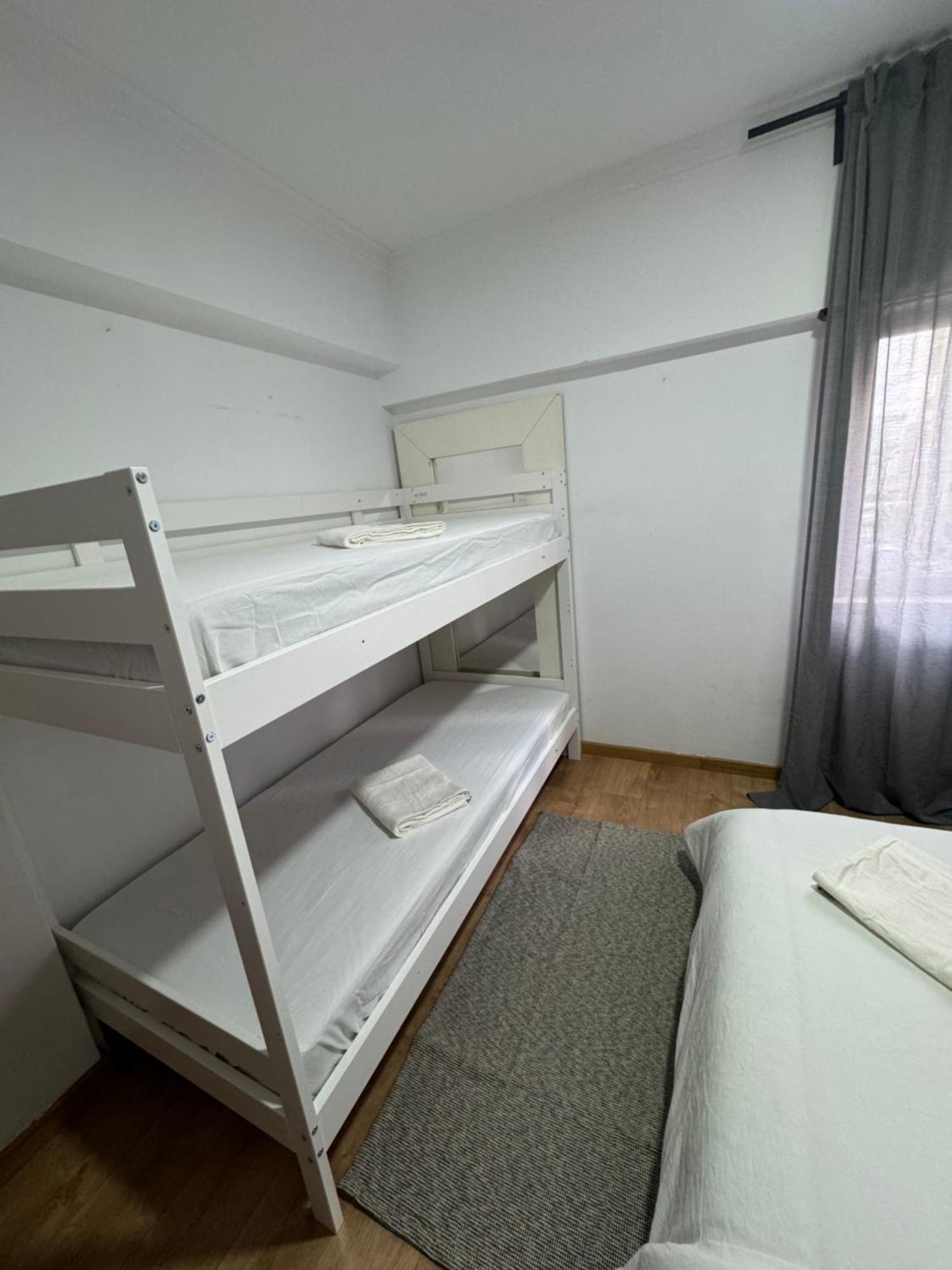 Airport And Bus Station Home Lisbon Bilik gambar